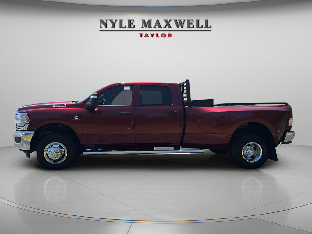 Used 2023 RAM 3500 Tradesman AWD/4WD image 10