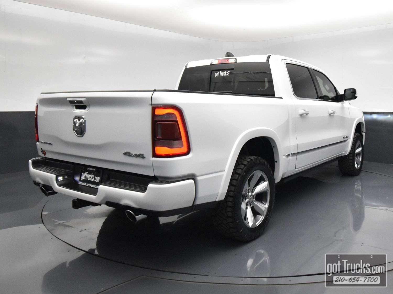 Used 2022 RAM 1500 Limited w/ Body Color Bumper Group AWD/4WD image 48