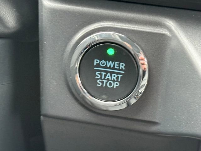 New 2025 Ford F150 Lightning XLT image 20