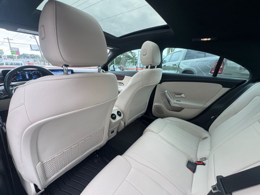 Used 2023 Mercedes-Benz CLA 250 4MATIC image 30