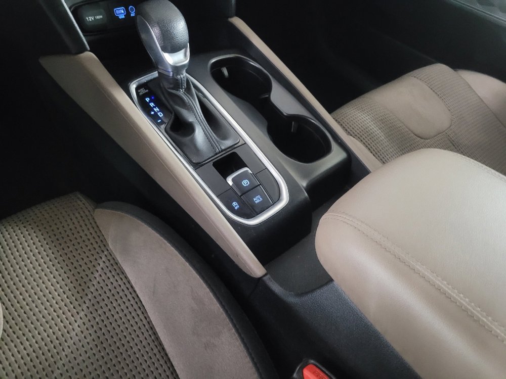 Used 2020 Hyundai Santa Fe SE image 26