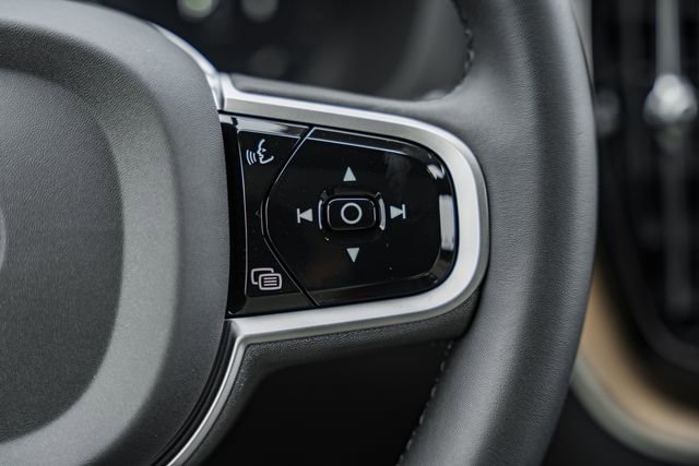 New 2026 Volvo XC60 B5 Plus w/ Protection Package Premier image 28