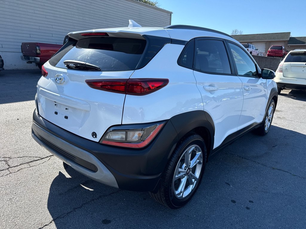 Used 2022 Hyundai Kona SEL w/ Cargo Package FWD image 6