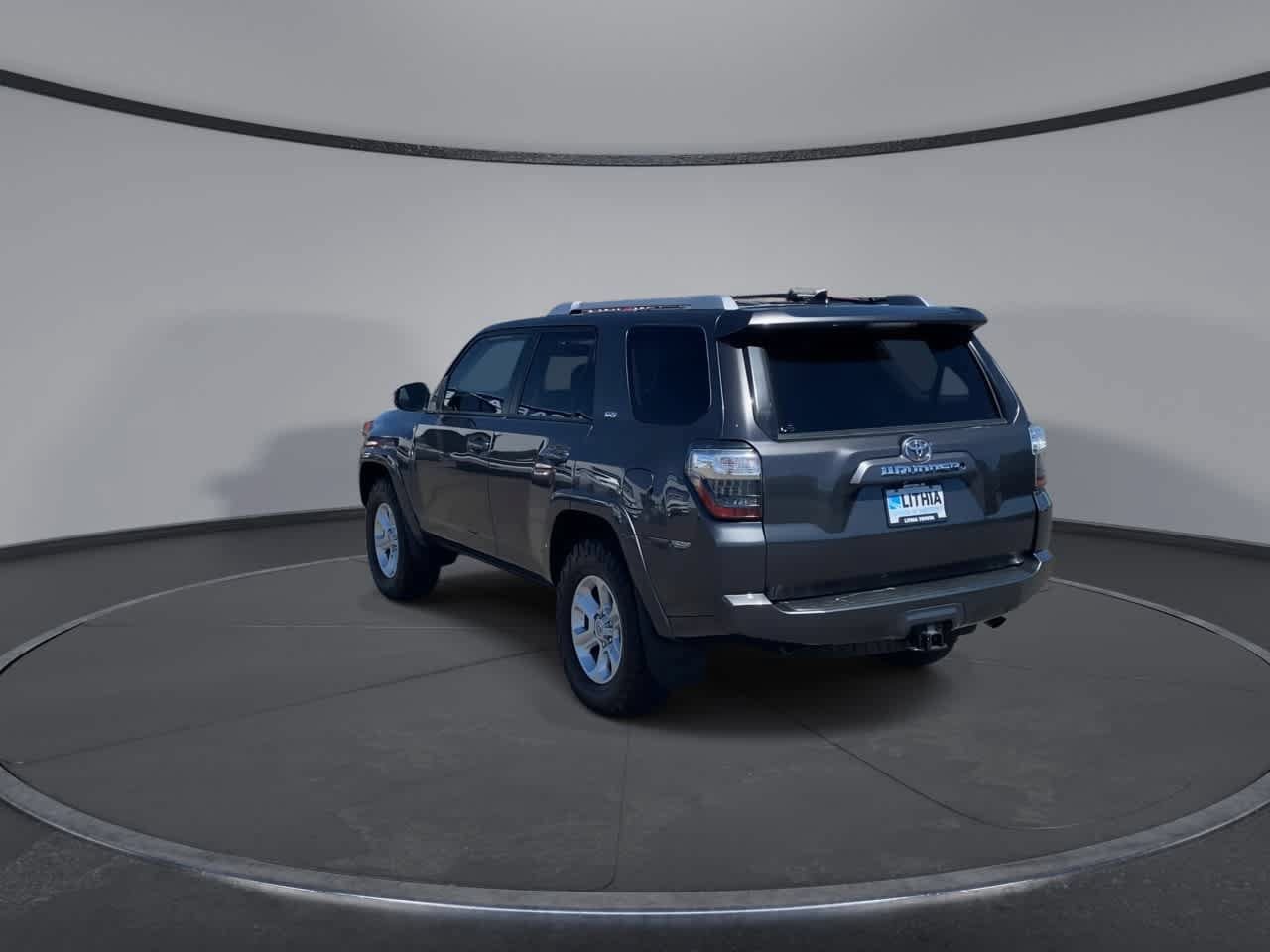 Used 2018 Toyota 4Runner SR5 Premium AWD/4WD image 9