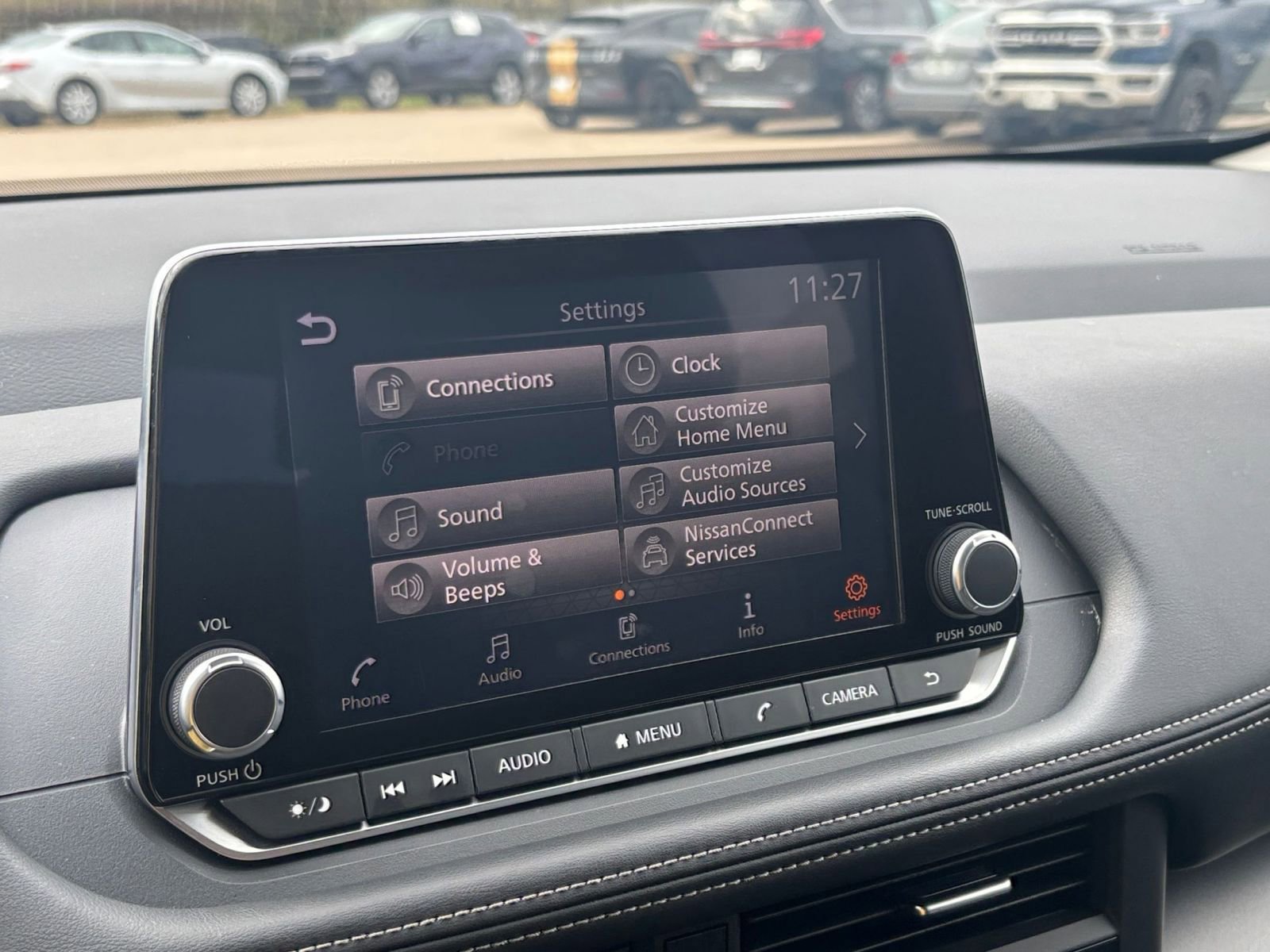 Used 2025 Nissan Rogue SV image 20
