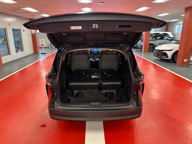 Certified 2025 Toyota Sienna XLE w/ XLE Plus Package AWD/4WD image 24