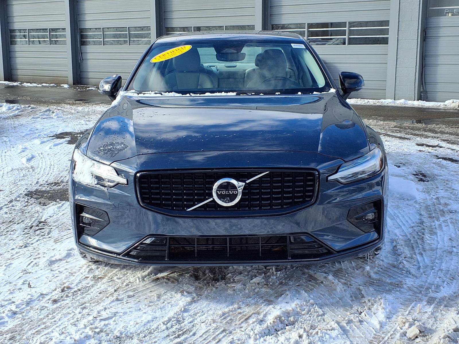 Used 2024 Volvo S60 B5 Plus image 21