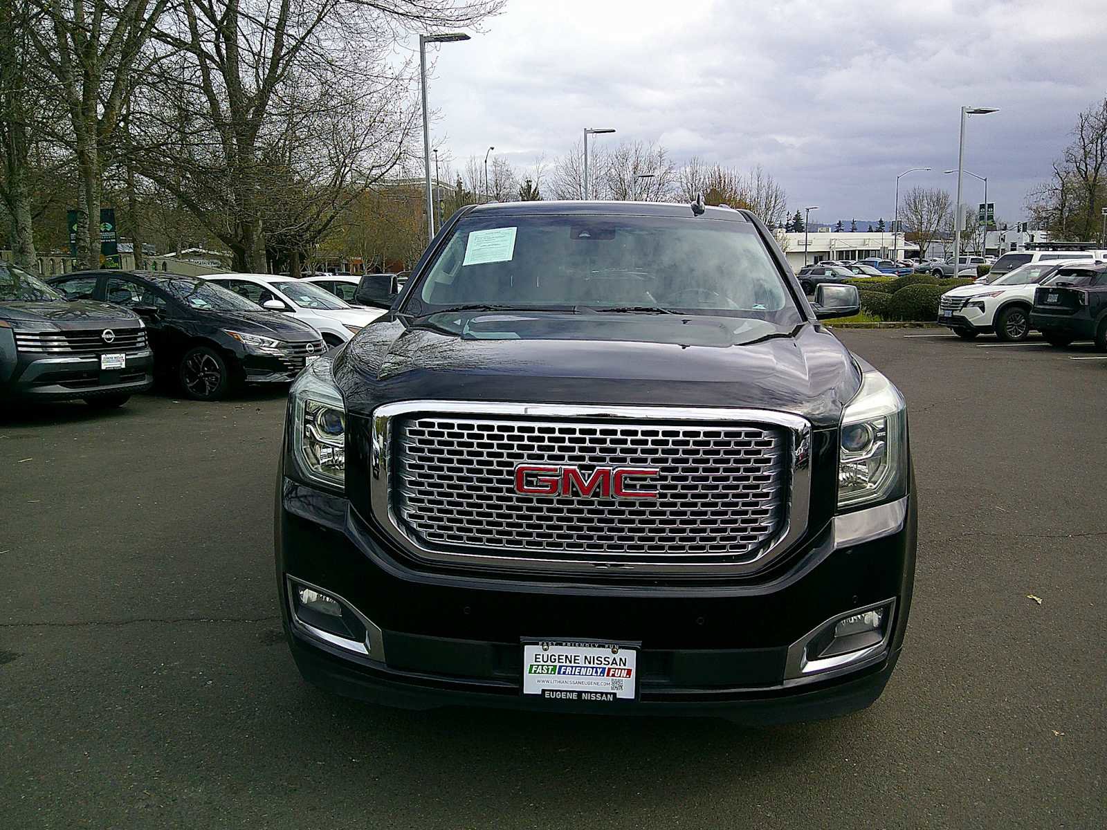 Used 2016 GMC Yukon XL SLT image 8