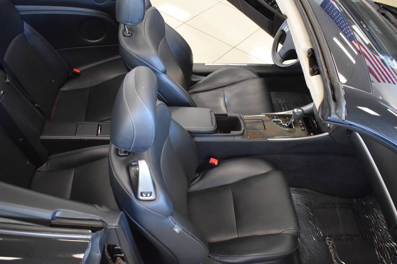 Used 2013 Lexus IS 350C Base 2dr Convertible w/ Luxury Pkg image 46