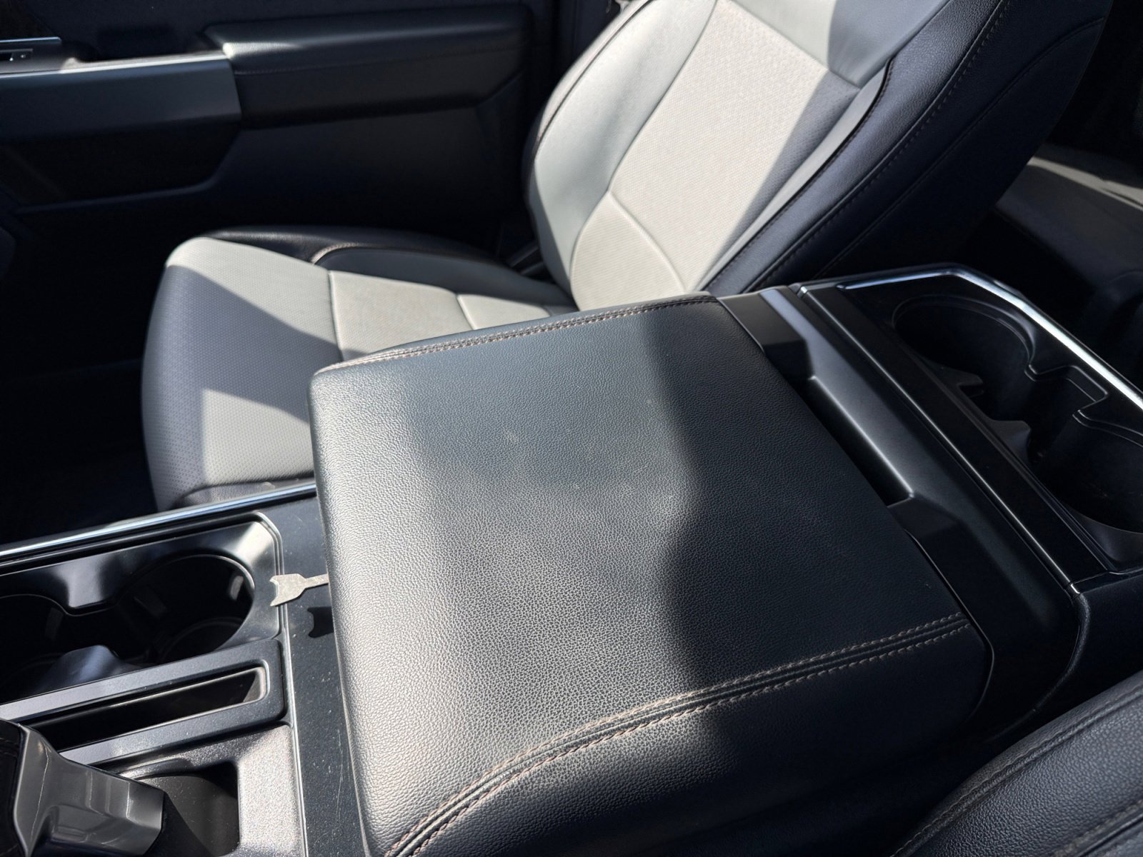 Certified 2022 Ford F150 Lightning Lariat image 14