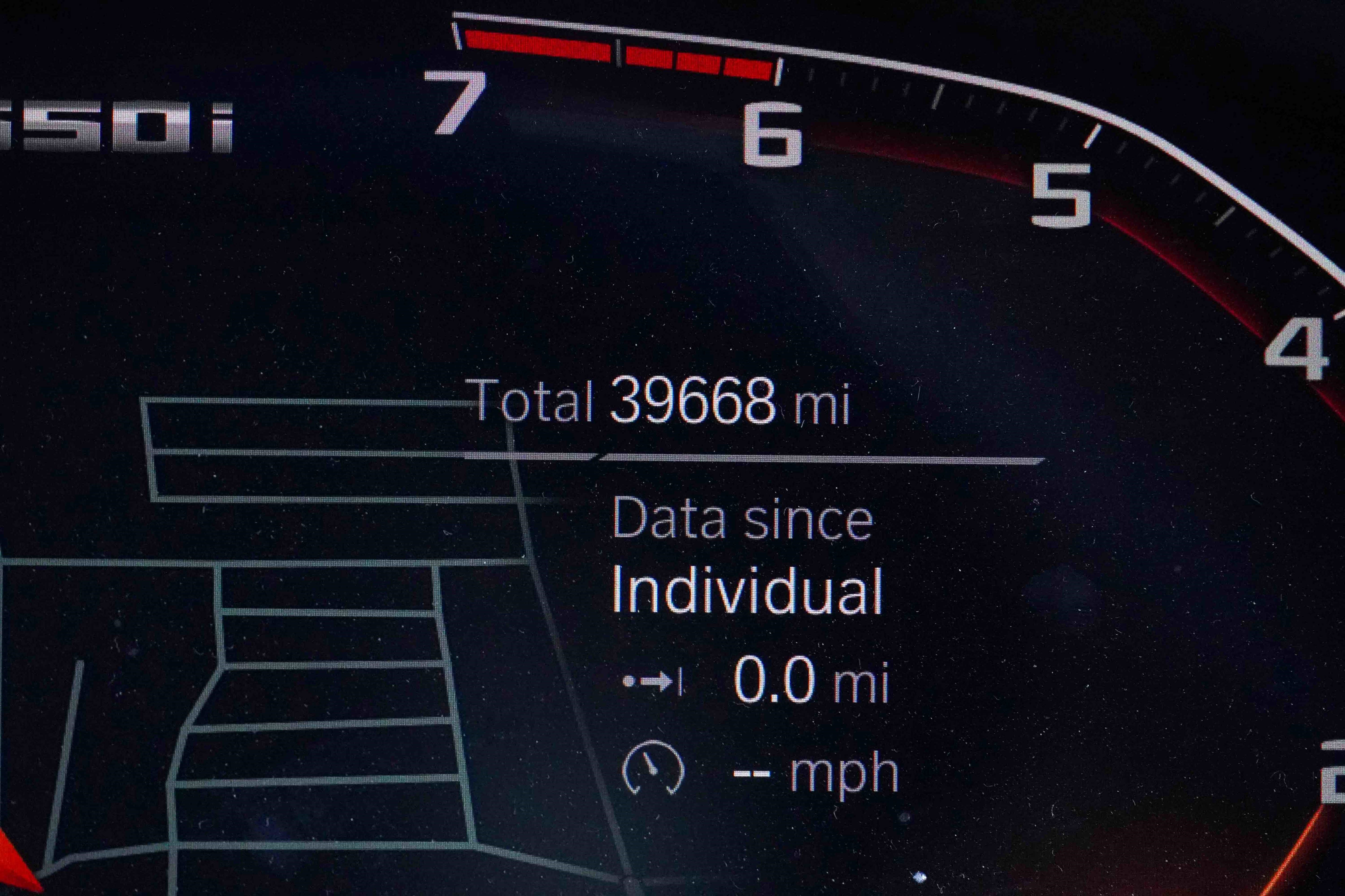 Certified 2022 BMW M550i xDrive w/ Executive Package image 21