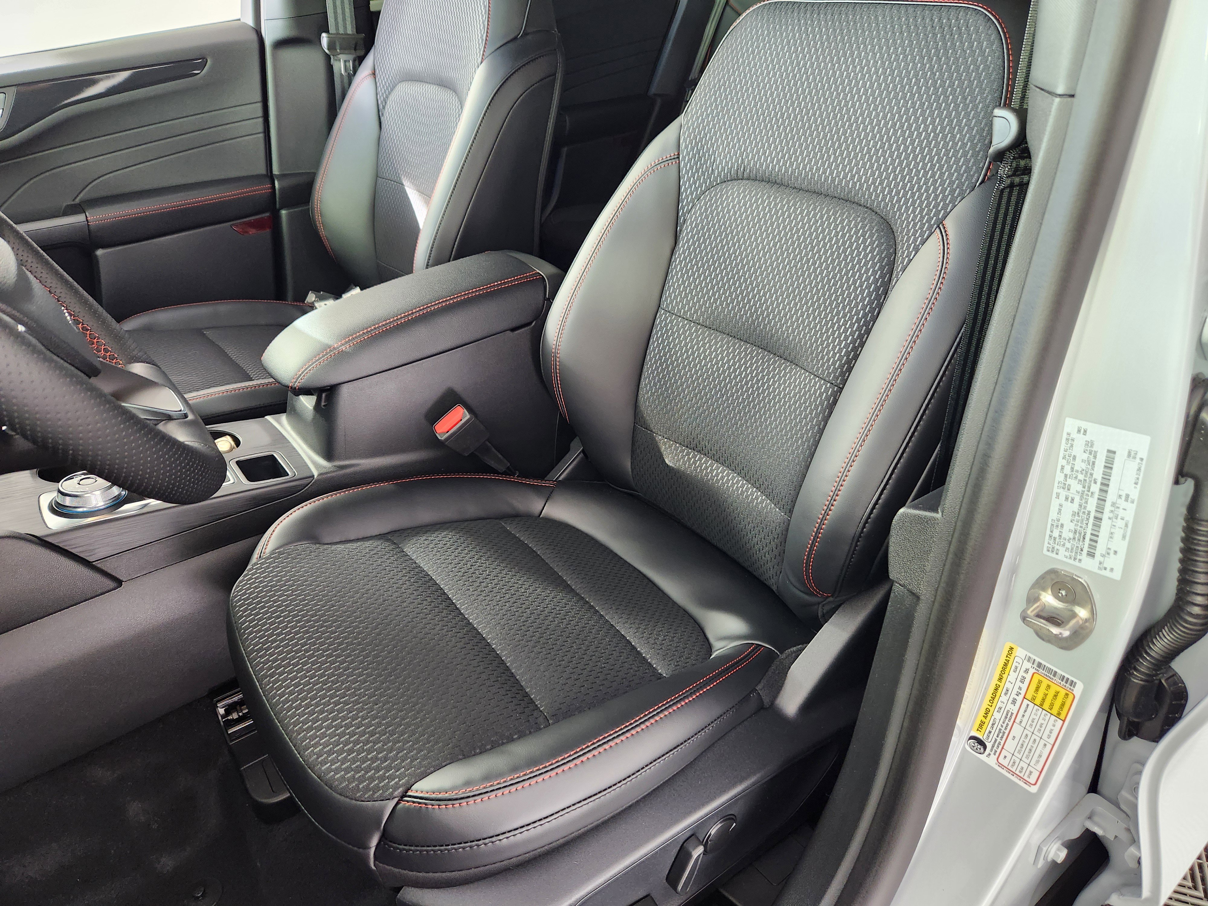 New 2026 Ford Escape ST-Line w/ Tech Pack #1 image 12