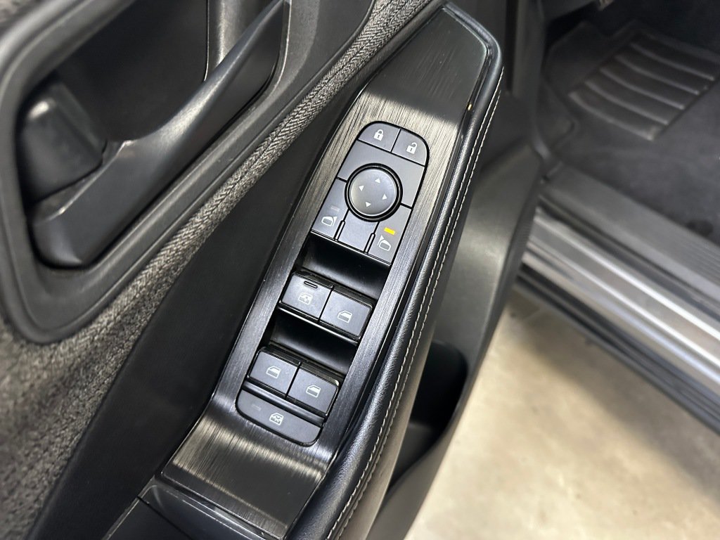 Used 2021 Nissan Rogue S AWD/4WD image 8
