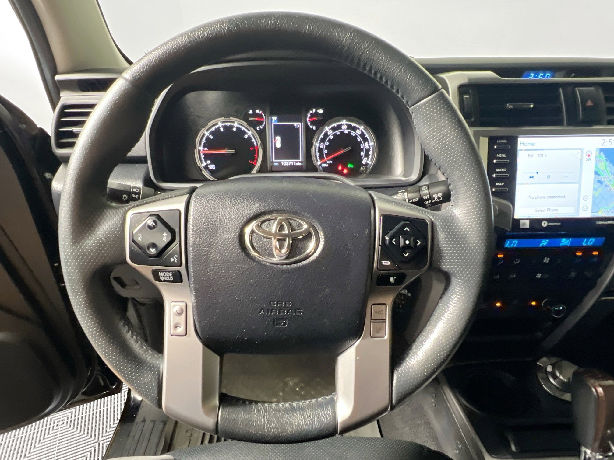 Used 2022 Toyota 4Runner Limited AWD/4WD image 17