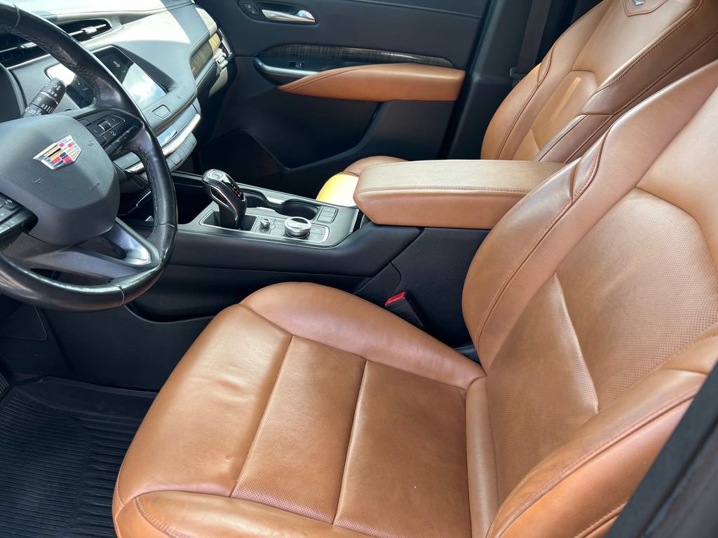 Used 2019 Cadillac XT4 Premium Luxury AWD/4WD image 11