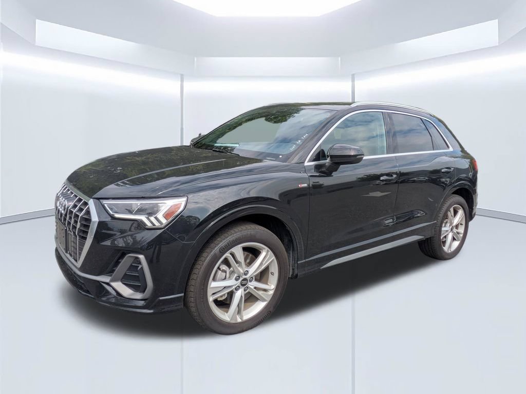 Used 2023 Audi Q3 2.0T Premium Plus w/ Premium Plus Package AWD/4WD image 7
