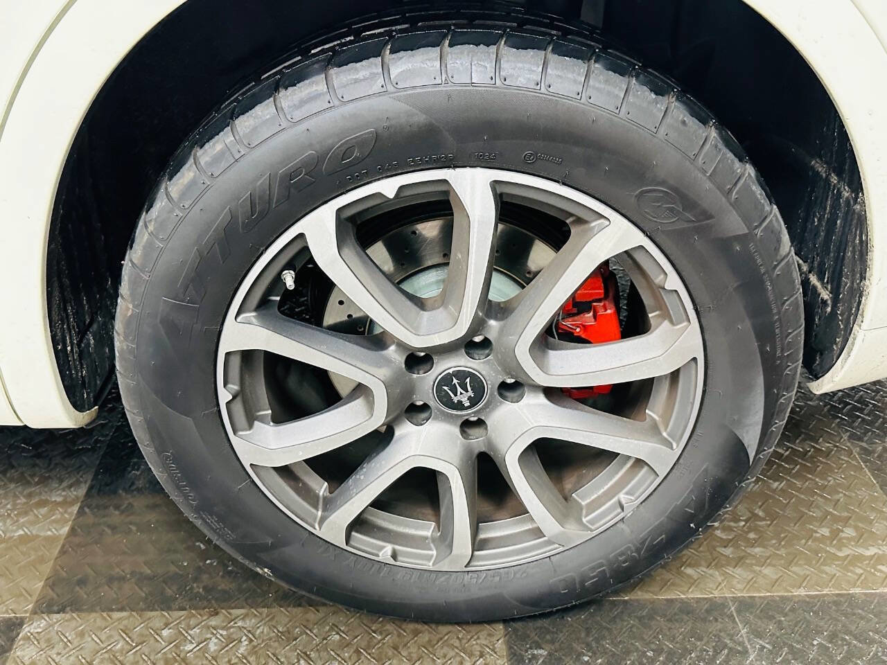 Used 2021 Maserati Levante image 30