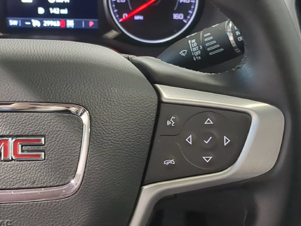 Used 2023 GMC Acadia SLT w/ LPO, Floor Liner Package AWD/4WD image 24