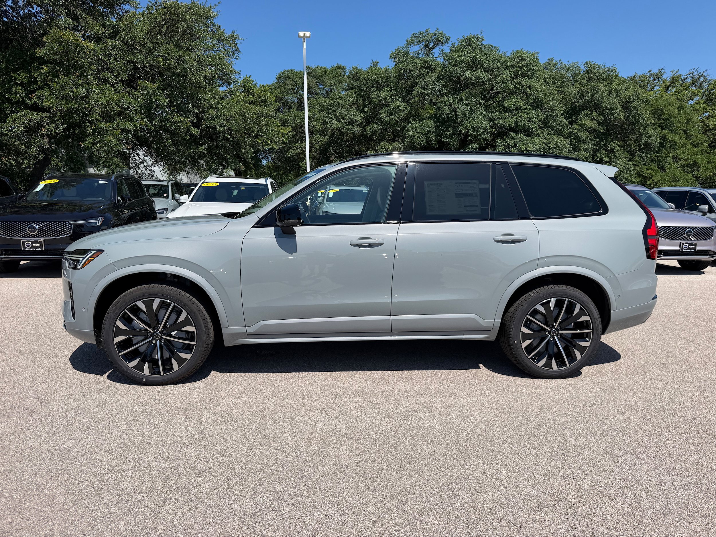 New 2026 Volvo XC90 B6 Ultra w/ Protection Package Premier AWD/4WD image 3