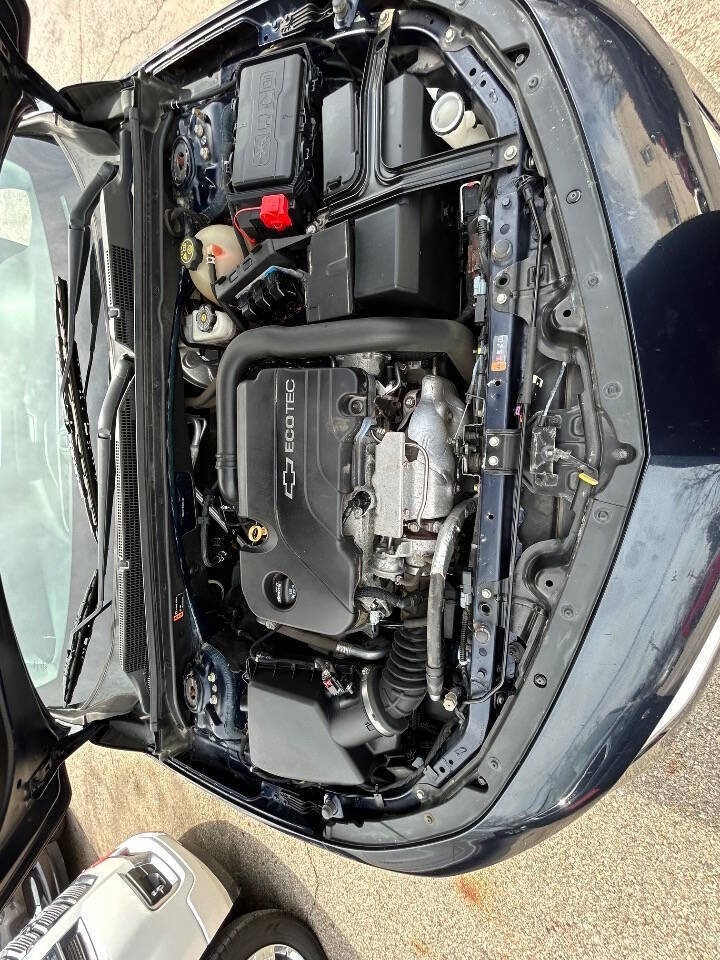 Used 2017 Chevrolet Malibu LS image 15