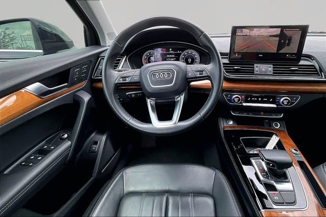 Used 2023 Audi Q5 2.0T Premium Plus w/ Premium Plus Package AWD/4WD image 5