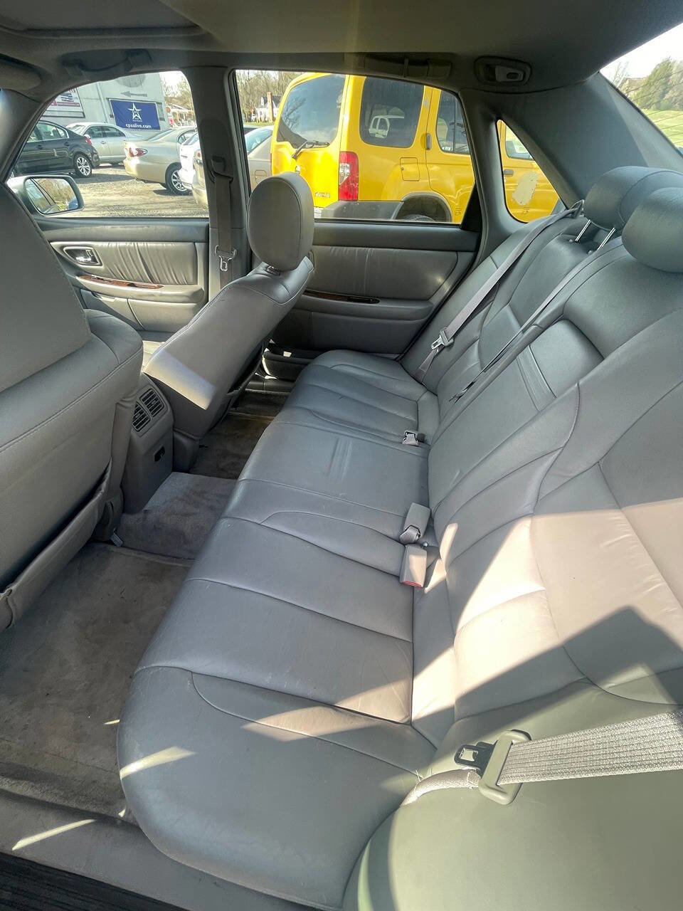 Used 2001 Toyota Avalon XL FWD image 6