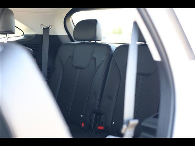 Used 2025 Kia Sorento S image 15