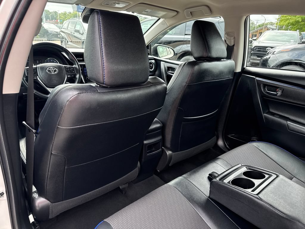 Used 2019 Toyota Corolla SE w/ Carpet Mat Package (TMS) FWD image 36