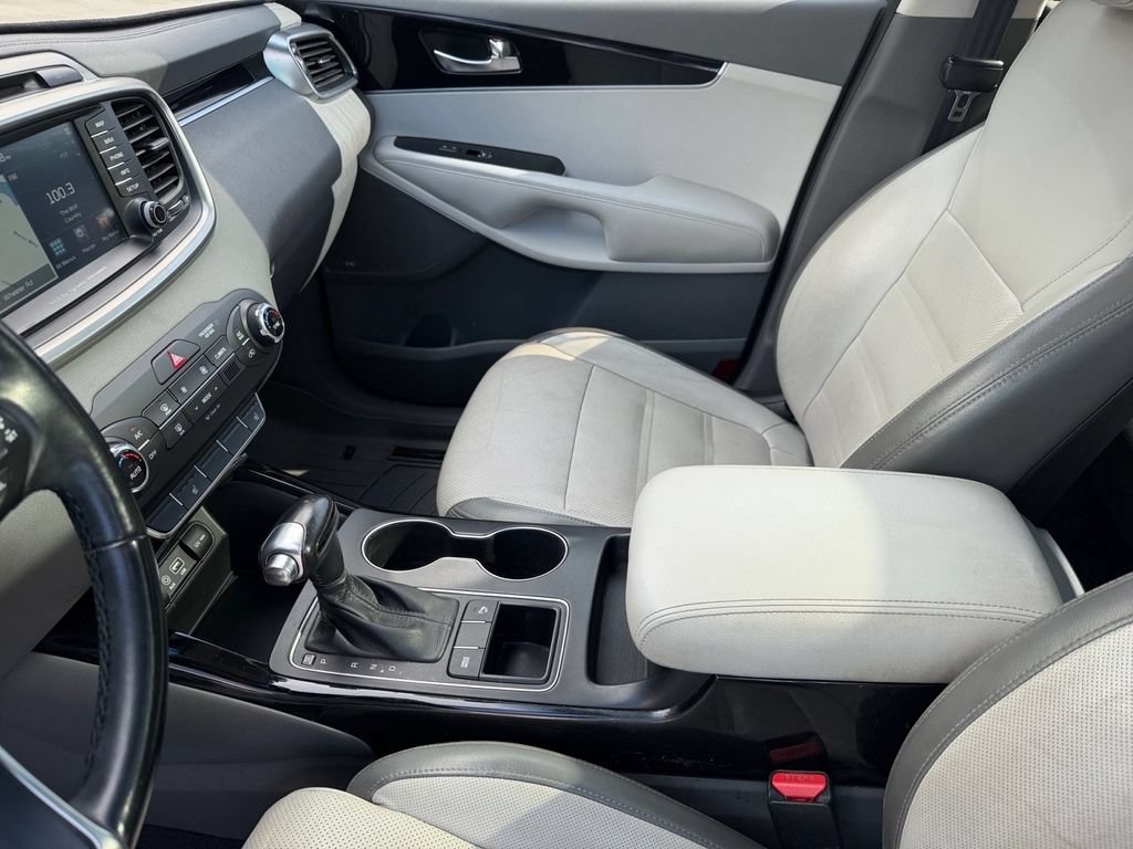 Used 2016 Kia Sorento SX FWD image 12