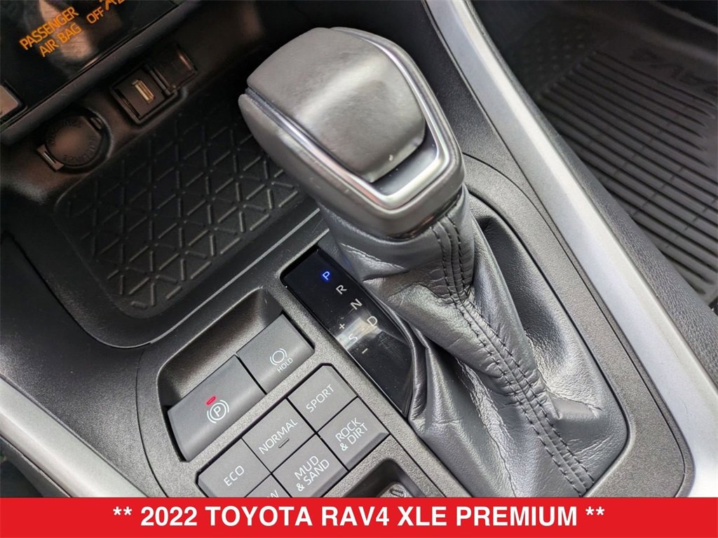 Used 2022 Toyota RAV4 XLE Premium image 62