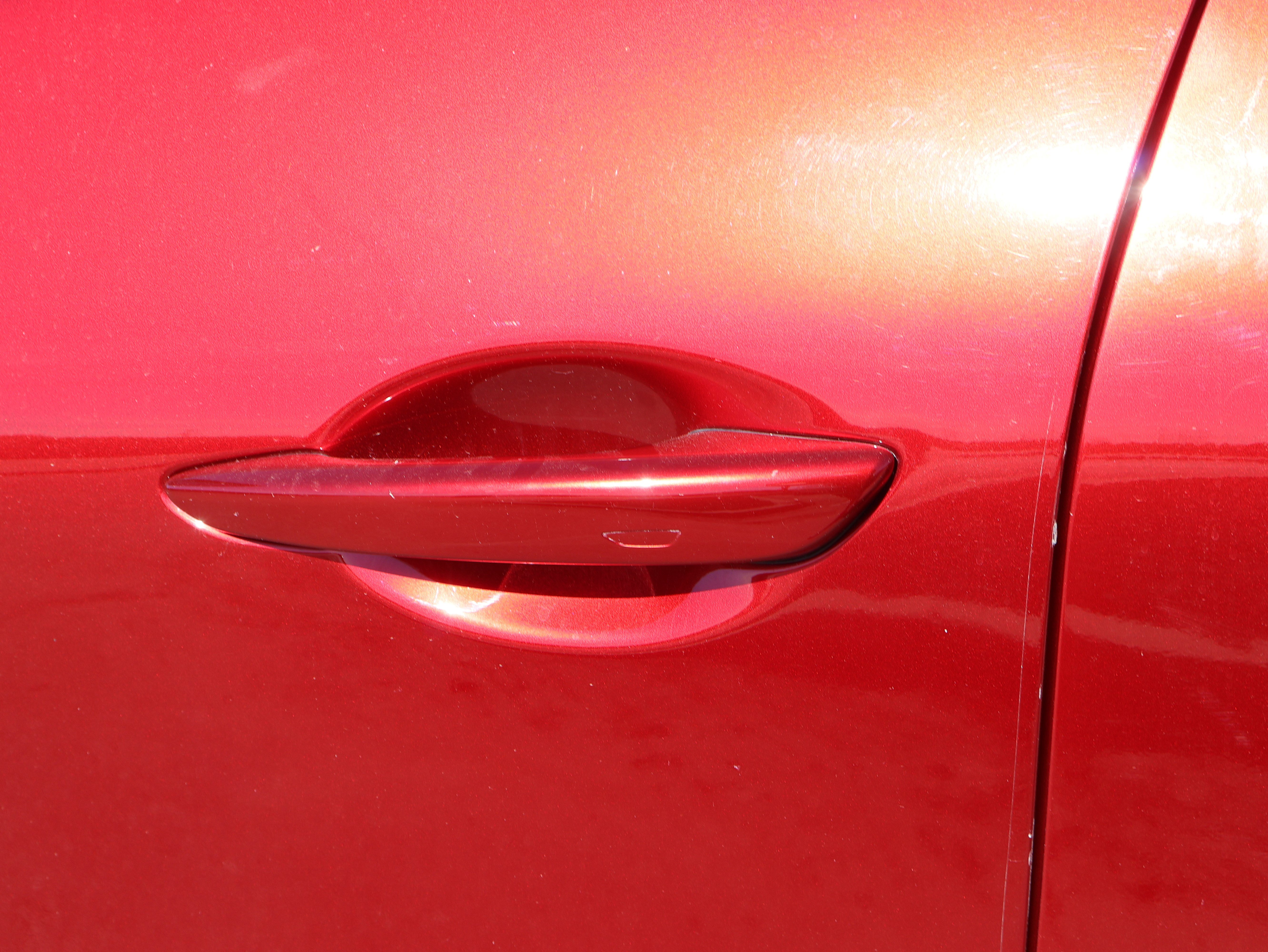 Used 2019 MAZDA MAZDA3 Hatchback w/ Preferred Package image 21