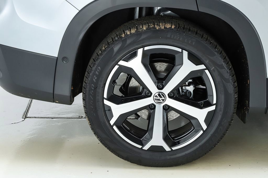 New 2026 Volkswagen Tiguan SE image 12