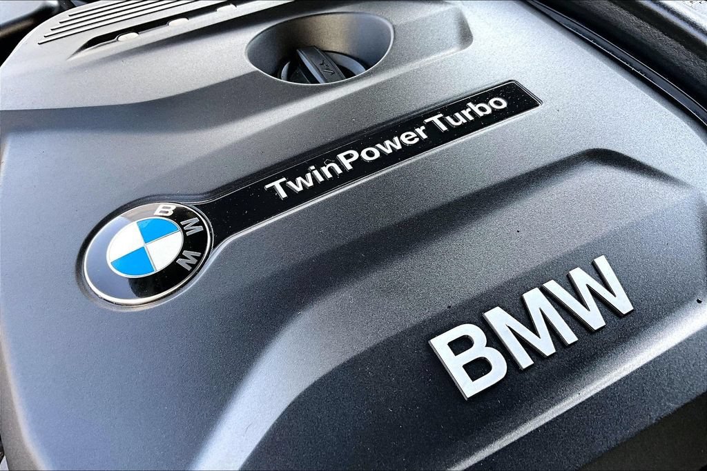 Used 2017 BMW 330i Gran Turismo xDrive AWD/4WD image 32