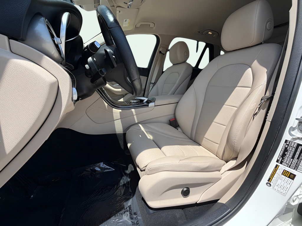 Used 2016 Mercedes-Benz GLC 300 image 5