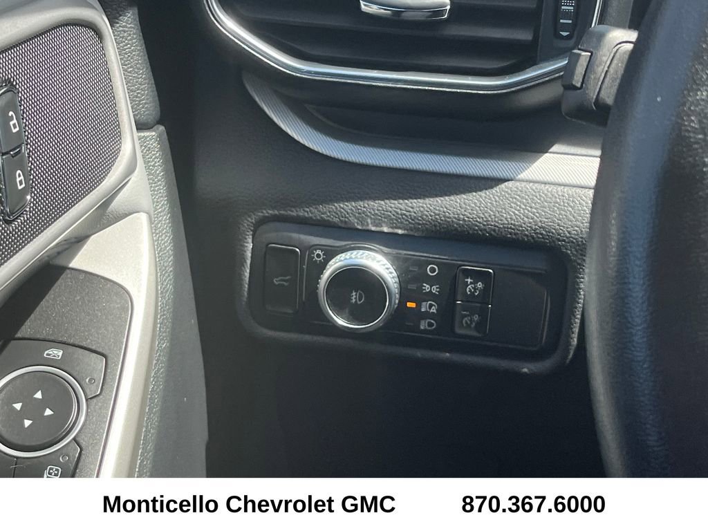 Used 2022 Ford Explorer XLT w/ Equipment Group 202A image 16