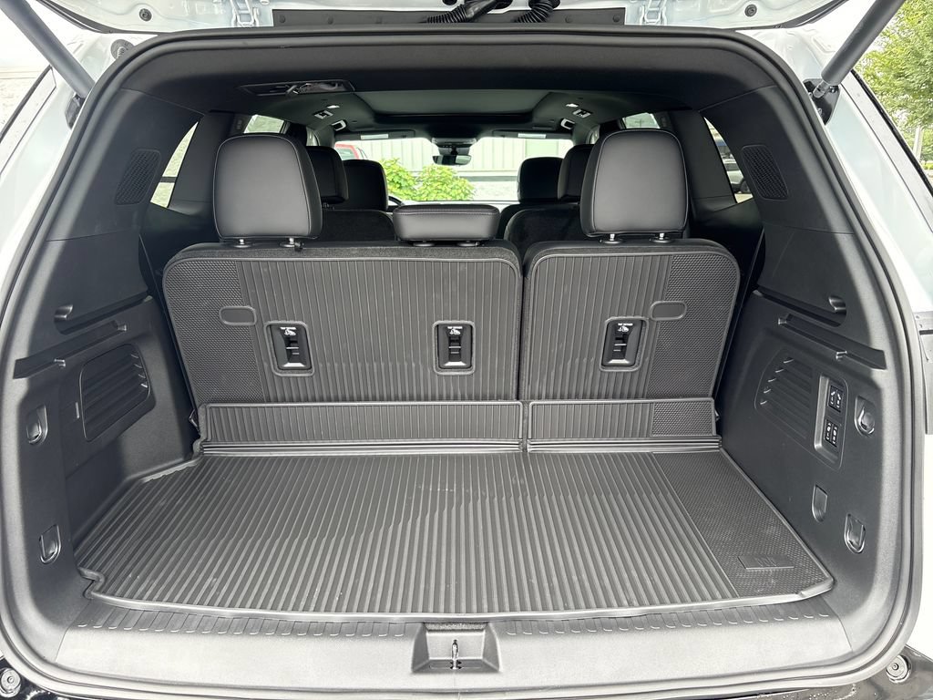 New 2026 Buick Enclave Sport Touring w/ Super Cruise Package FWD image 42