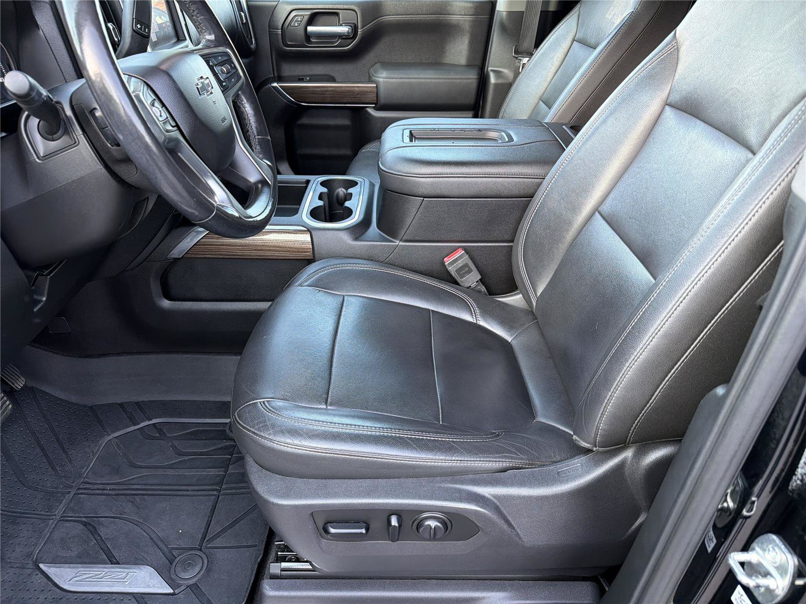 Used 2019 Chevrolet Silverado 1500 LT Trail Boss AWD/4WD image 8