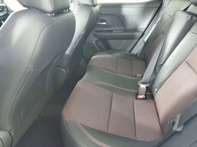 New 2026 Nissan Kicks SR w/ Illumination Package FWD image 32