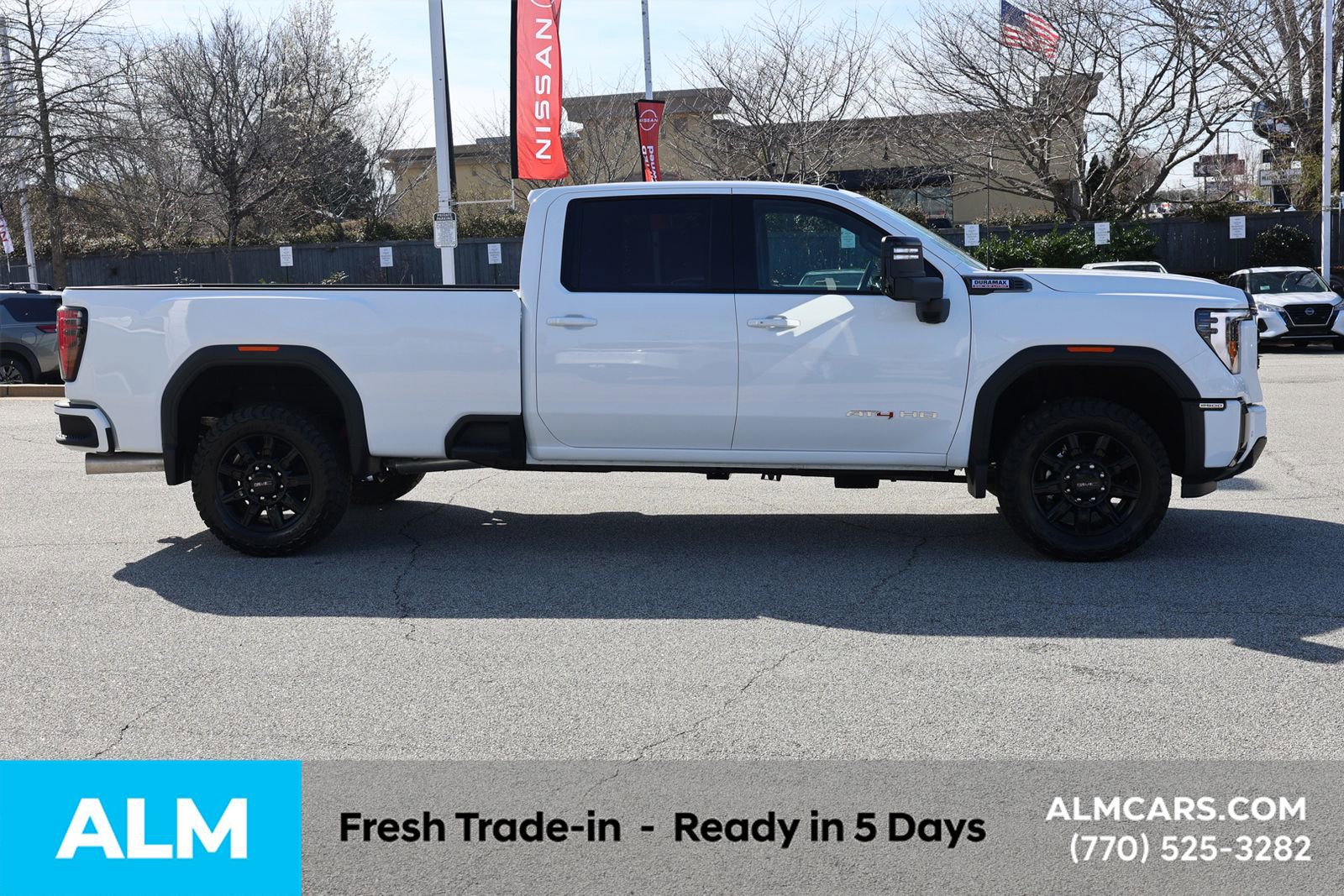 Used 2026 GMC Sierra 2500 AT4 image 8