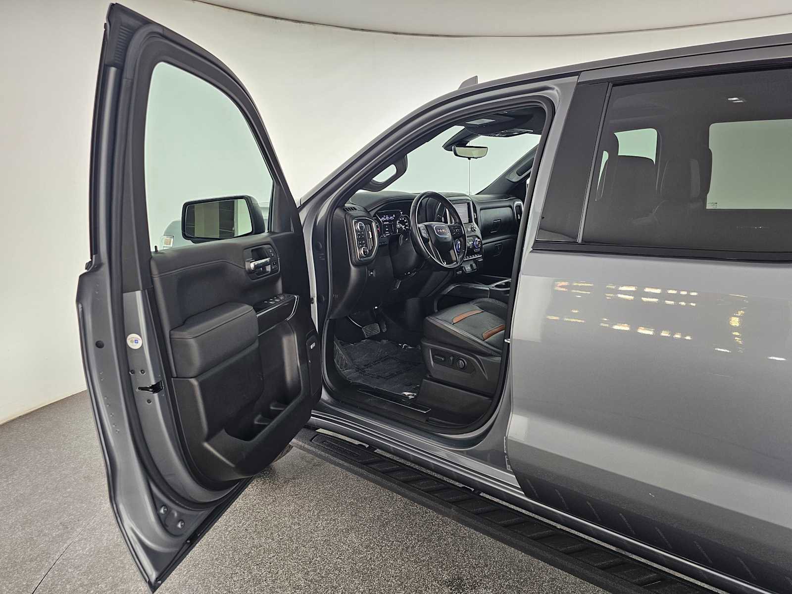 Used 2022 GMC Sierra 1500 AT4 w/ AT4 Premium Package image 19