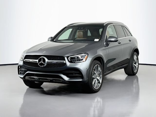 Used 2022 Mercedes-Benz GLC 300 4MATIC image 3