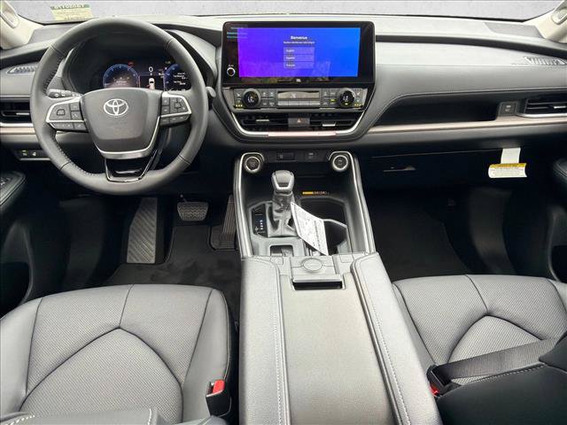 Used 2026 Toyota Grand Highlander FWD image 23