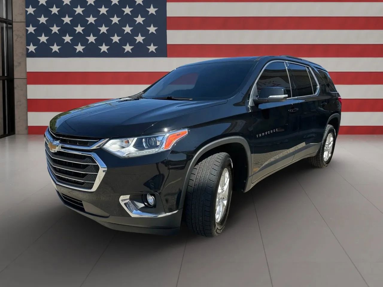 Used 2021 Chevrolet Traverse LT w/ LPO, Floor Liner Package image 3