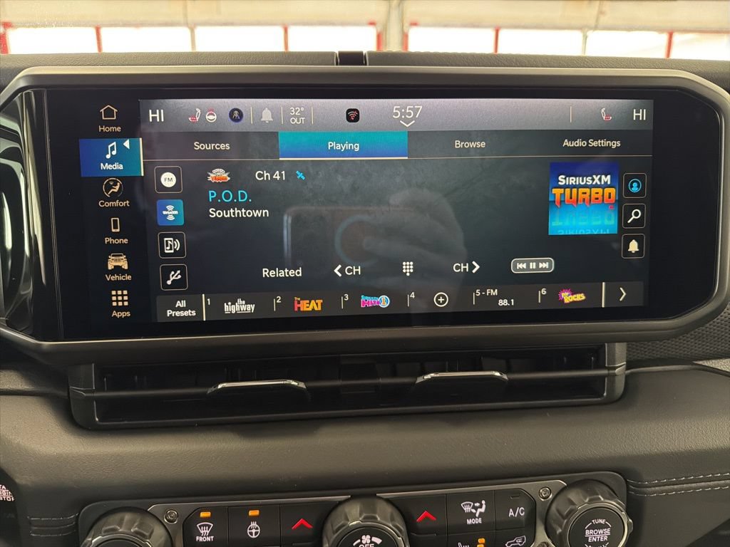 New 2026 Jeep Wrangler Unlimited Rubicon AWD/4WD image 16