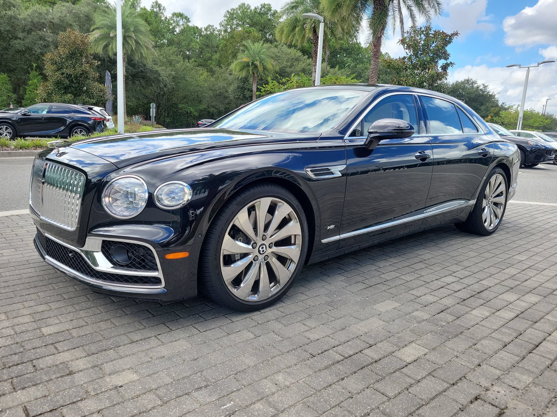 Used 2021 Bentley Flying Spur V8 AWD/4WD image 8