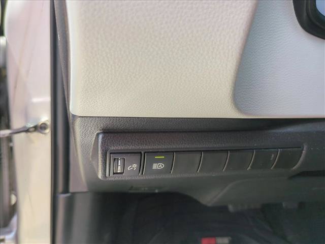 Used 2020 Toyota Corolla SE FWD image 13