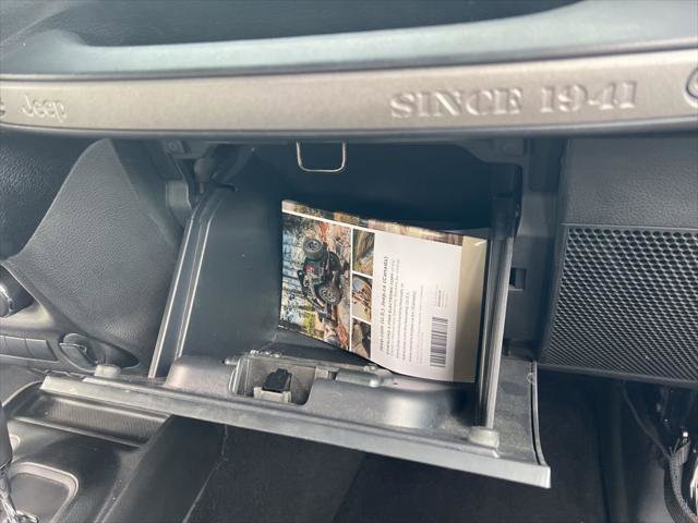 Certified 2016 Jeep Wrangler Unlimited Sport w/ Connectivity Group AWD/4WD image 47