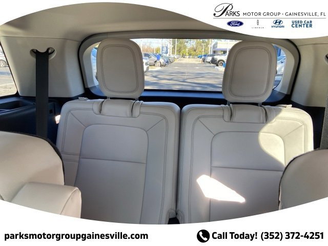 Certified 2025 Lincoln Aviator Reserve image 13