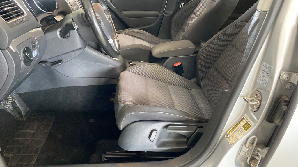Used 2013 Volkswagen Golf TDI FWD image 9