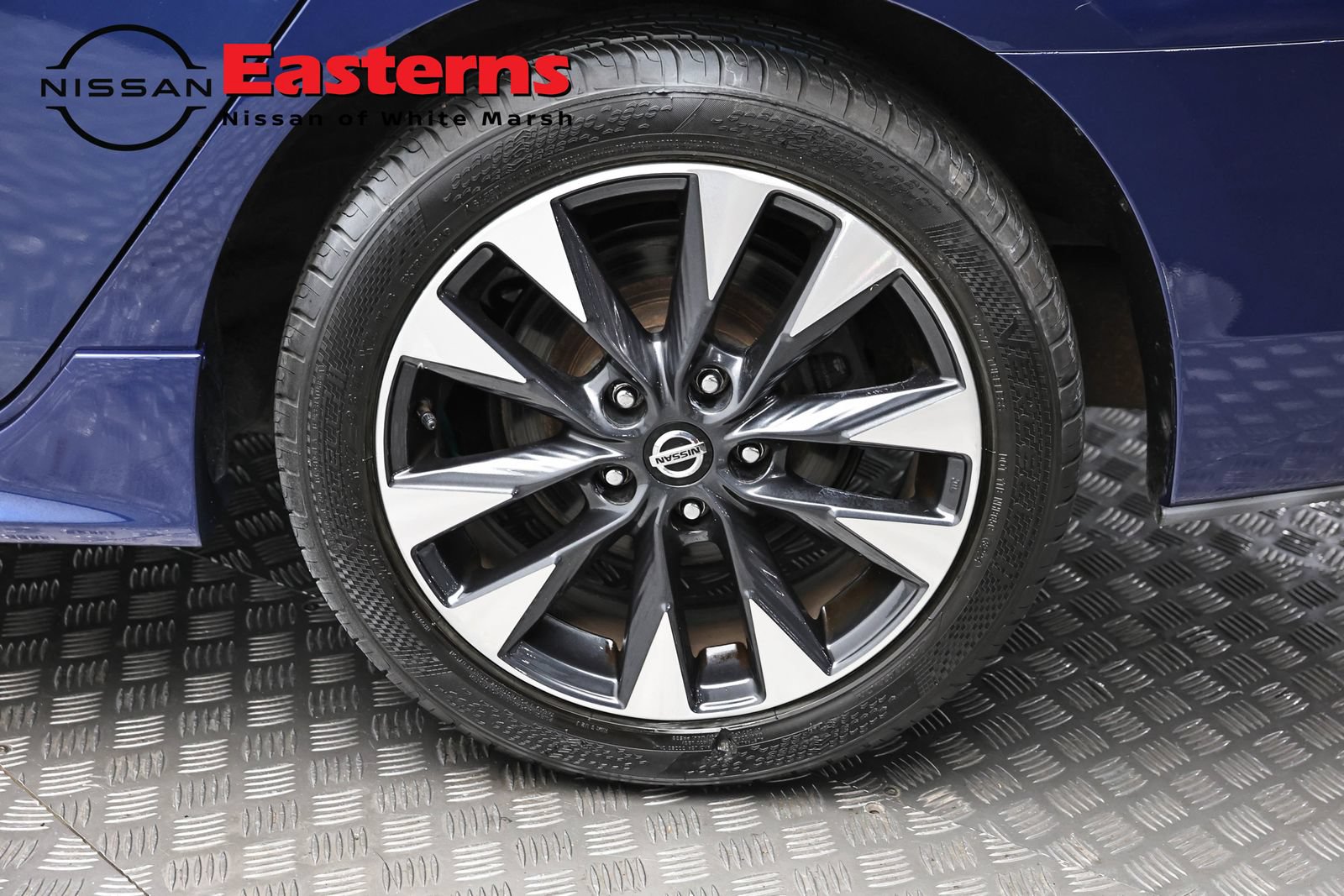 Used 2019 Nissan Sentra SR FWD image 8